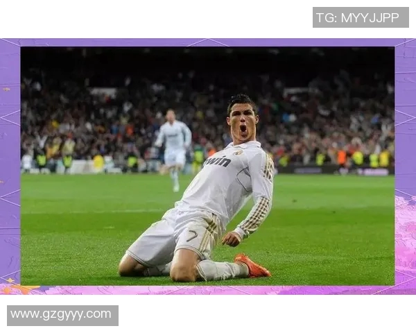 足球明星14号背后的故事与传奇球员的辉煌成就解析 足球明星14号背后的故事与传奇球员的辉煌成就解析