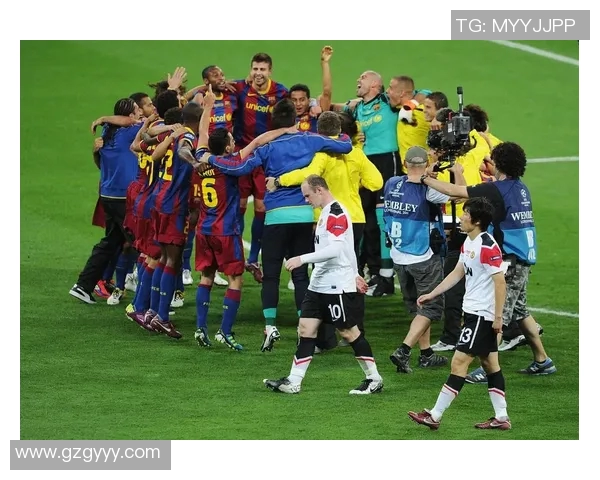 足球界的白人明星们:他们的传奇故事与辉煌成就 足球界的白人明星们:他们的传奇故事与辉煌成就