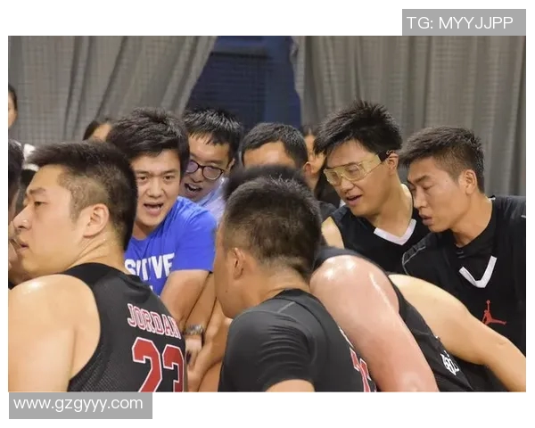 上海篮球队团队协作深度解析及其对比研究 上海篮球队团队协作深度解析及其对比研究